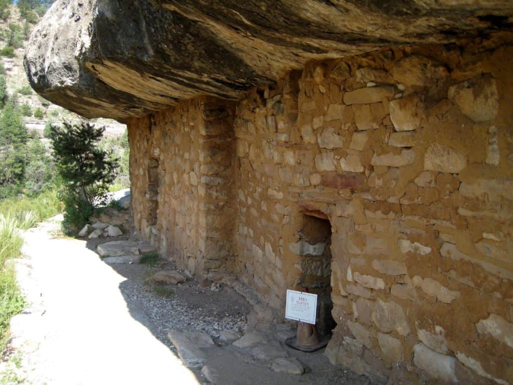 Cliff dwellings at Walnut Canyon National Monument